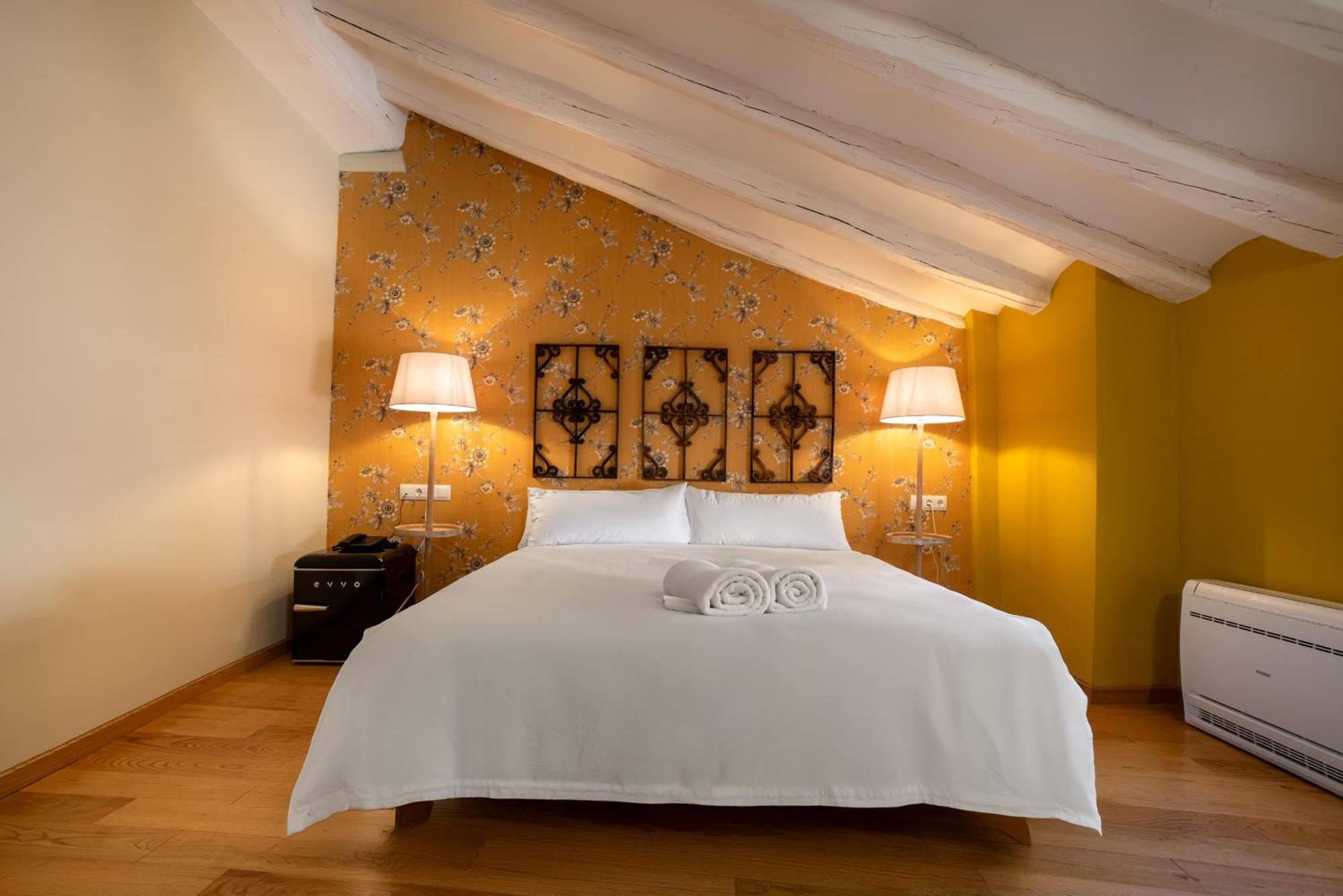 Hotel-Boutique By Gonzalo Sesma Cervera del Río Alhama Eksteriør billede
